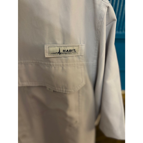 Men's Habit Shirt L/G Light Gray - Picture 2 of 5